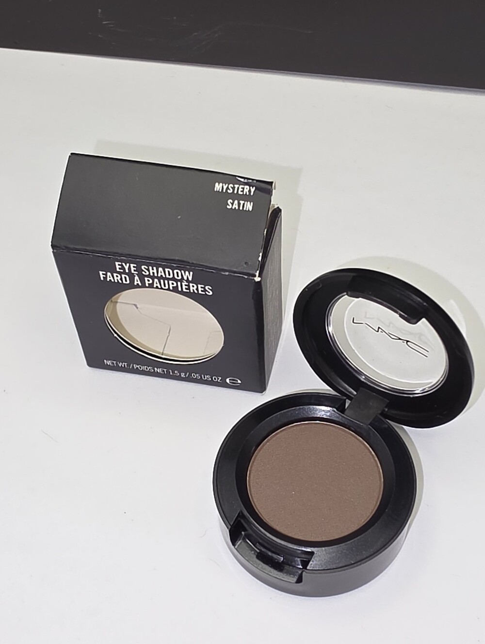 VERY RARE MAC EYESHADOW - "Mystery" **DISCONTINUED!**